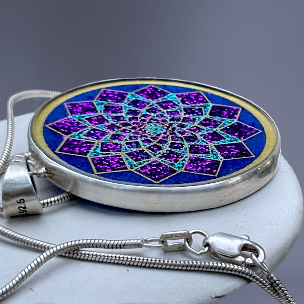 🌺Artisan 2 Sided Sterling Kaleidoscope/Chakra Necklace
